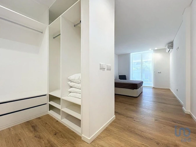 Apartamento T4 para Venda em Olhão Foto 9