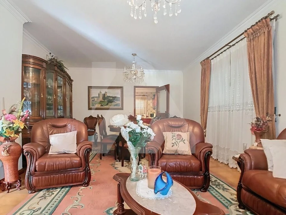 Moradia T4 para Venda em Valega Foto 4