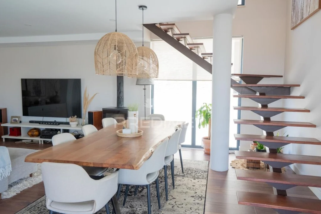 Moradia T4 para Venda em Ramada e Caneças Foto 5