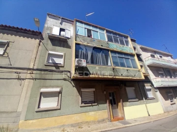 Apartamento T1 para Venda em Baixa da Banheira e Vale da Amoreira