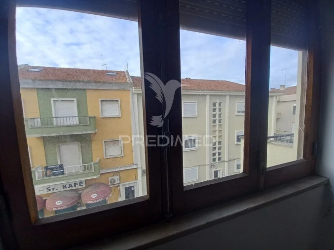 Apartamento T2 para Venda em Barreiro e Lavradio Foto 8
