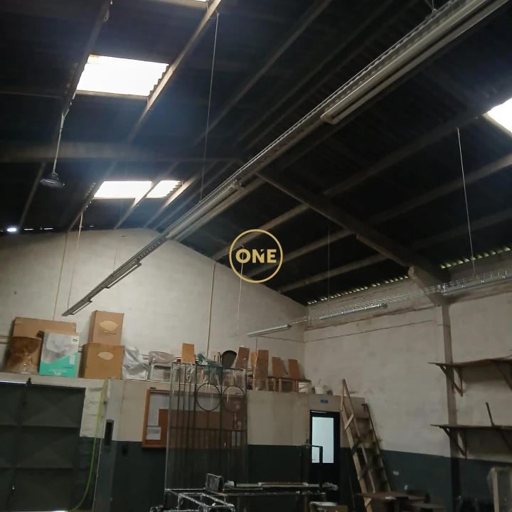 Armazém para Venda em Rebordosa Foto 6