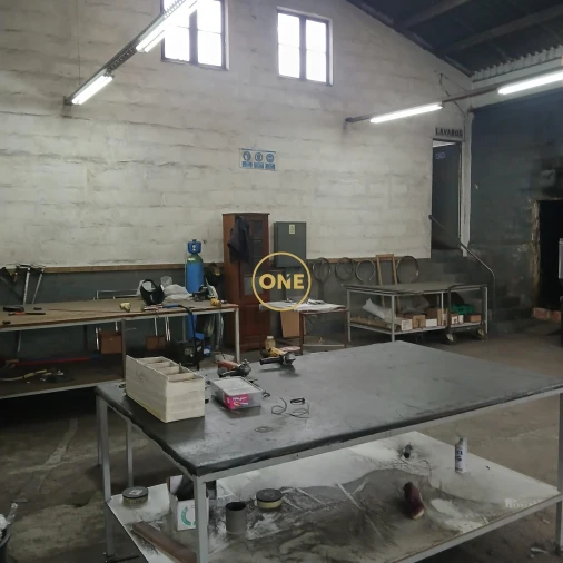 Armazém para Venda em Rebordosa Foto 4