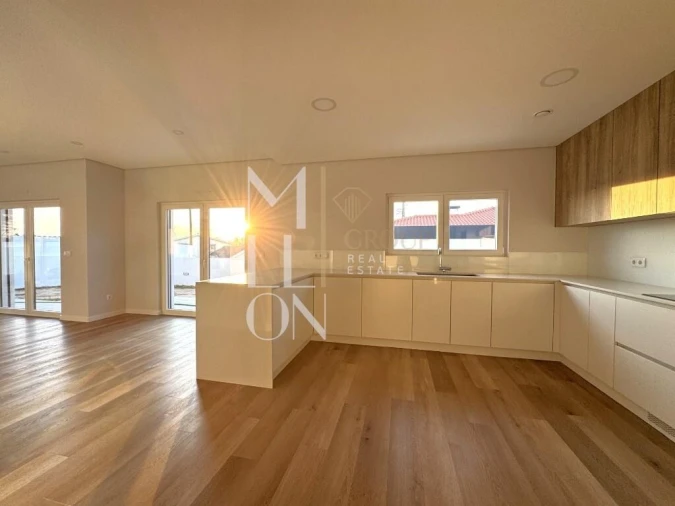 Moradia T3 para Venda em Santo Isidoro Foto 31