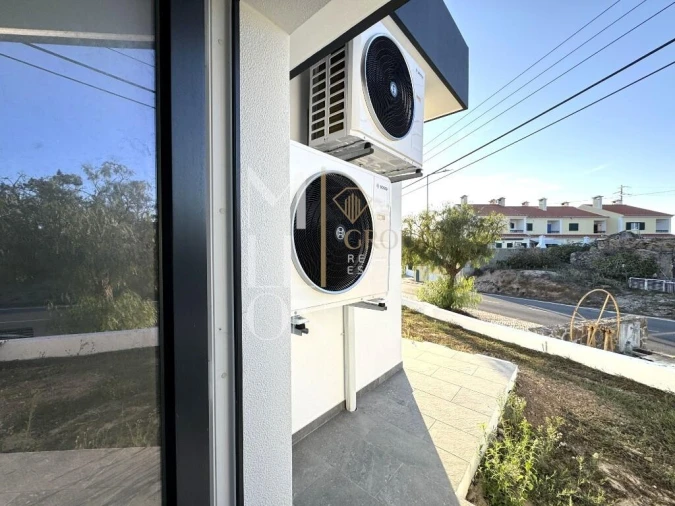 Moradia T3 para Venda em Santo Isidoro Foto 26