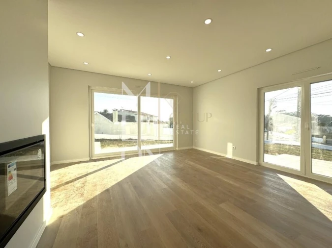 Moradia T3 para Venda em Santo Isidoro Foto 17