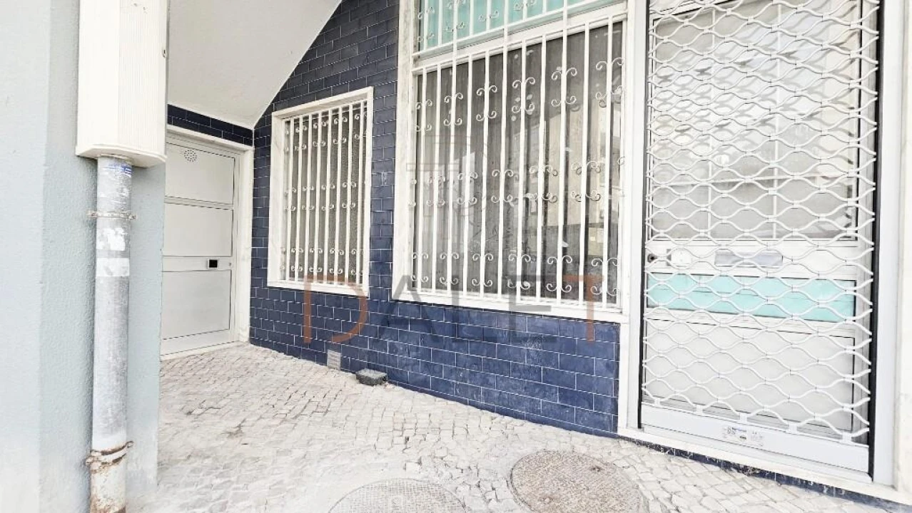 Loja para Venda em Loures Foto 15