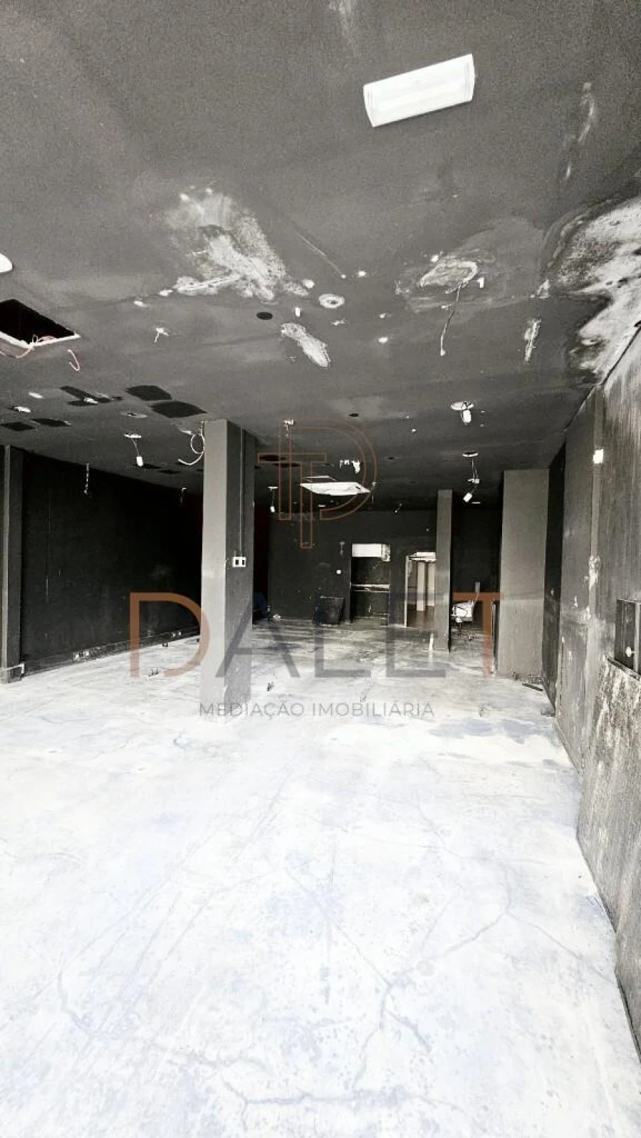 Loja para Venda em Loures Foto 2