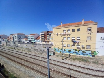 Apartamento T1 para Venda em Baixa da Banheira e Vale da Amoreira