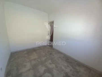 Apartamento T1 para Venda em Baixa da Banheira e Vale da Amoreira