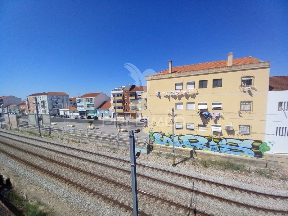 Apartamento T1 para Venda em Baixa da Banheira e Vale da Amoreira Foto 10