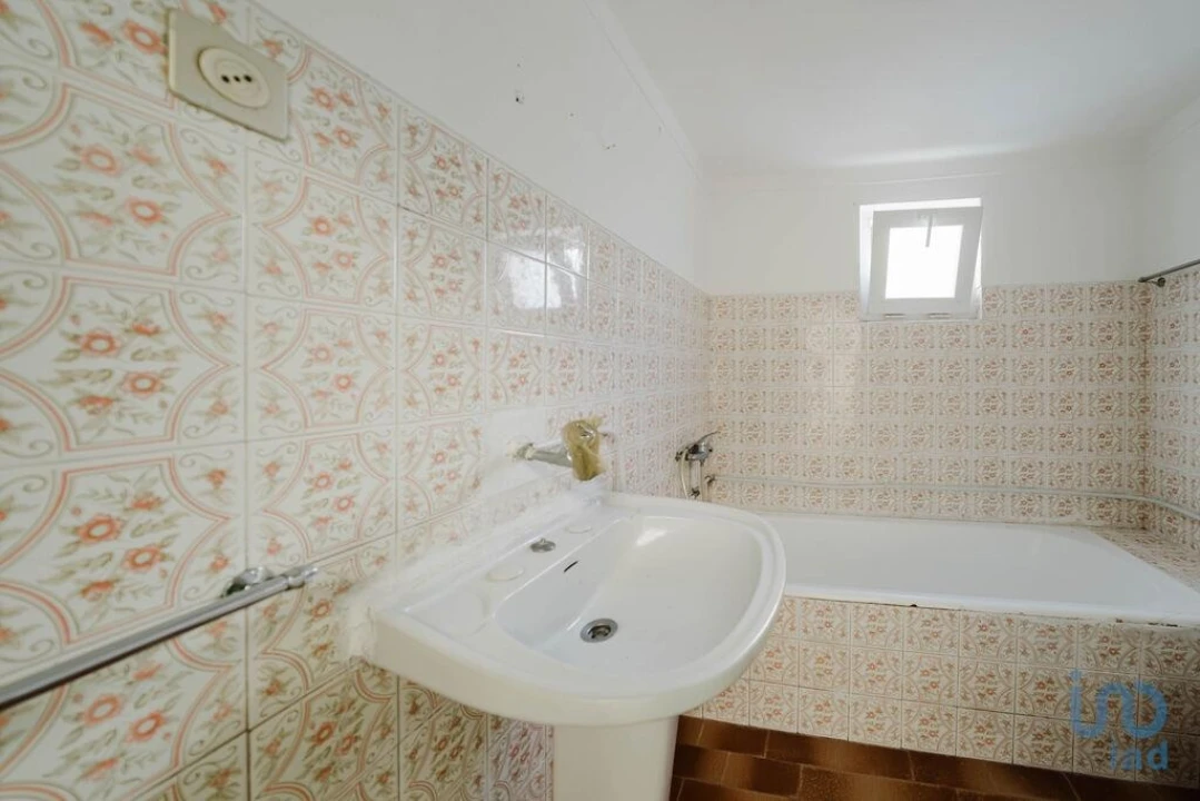 Moradia T2 para Venda em Ferrel Foto 13