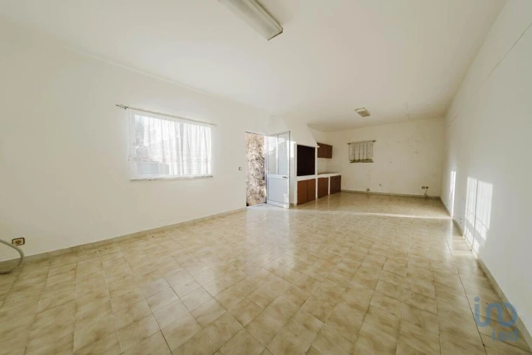 Moradia T2 para Venda em Ferrel Foto 5