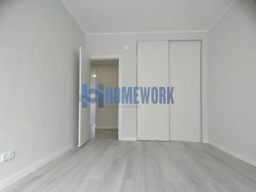 Apartamento T2 para Venda em Oeiras e São Julião da Barra, Paço de Arcos e Caxias
