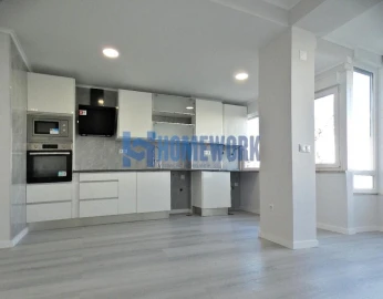 Apartamento T2 para Venda em Oeiras e São Julião da Barra, Paço de Arcos e Caxias