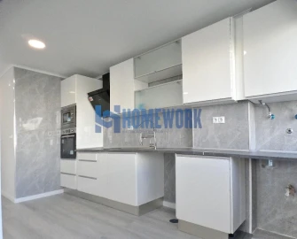 Apartamento T2 para Venda em Oeiras e São Julião da Barra, Paço de Arcos e Caxias