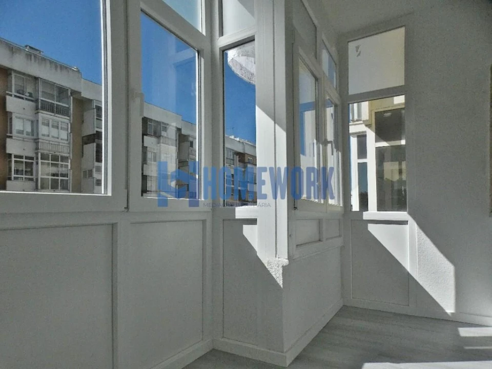 Apartamento T2 para Venda em Oeiras e São Julião da Barra, Paço de Arcos e Caxias Foto 9