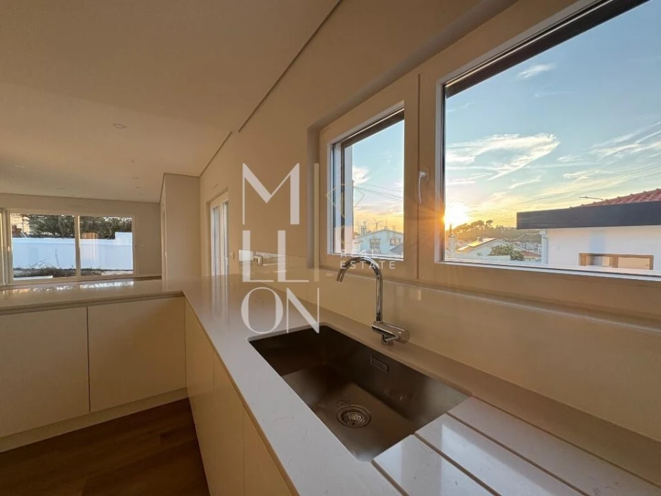 Moradia T3 para Venda em Santo Isidoro Foto 5