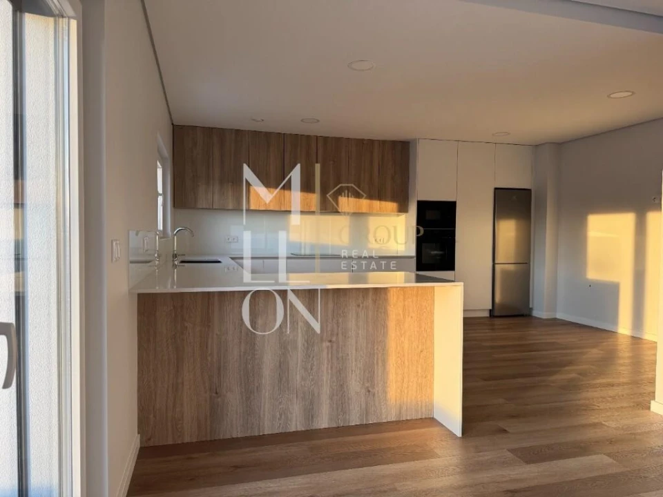 Moradia T3 para Venda em Santo Isidoro Foto 11