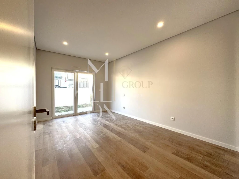 Moradia T3 para Venda em Santo Isidoro Foto 16