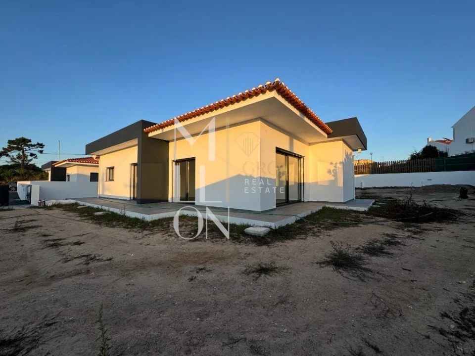 Moradia T3 para Venda em Santo Isidoro Foto 26