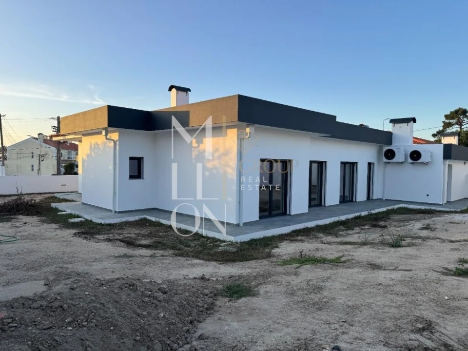 Moradia T3 para Venda em Santo Isidoro Foto 27