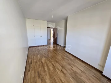 Apartamento T2 para Venda em Paranhos