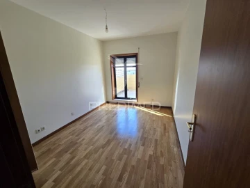Apartamento T2 para Venda em Paranhos