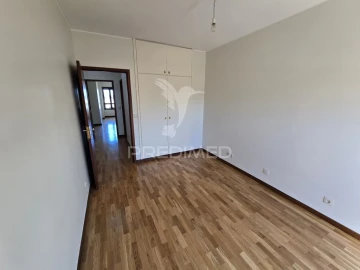 Apartamento T2 para Venda em Paranhos