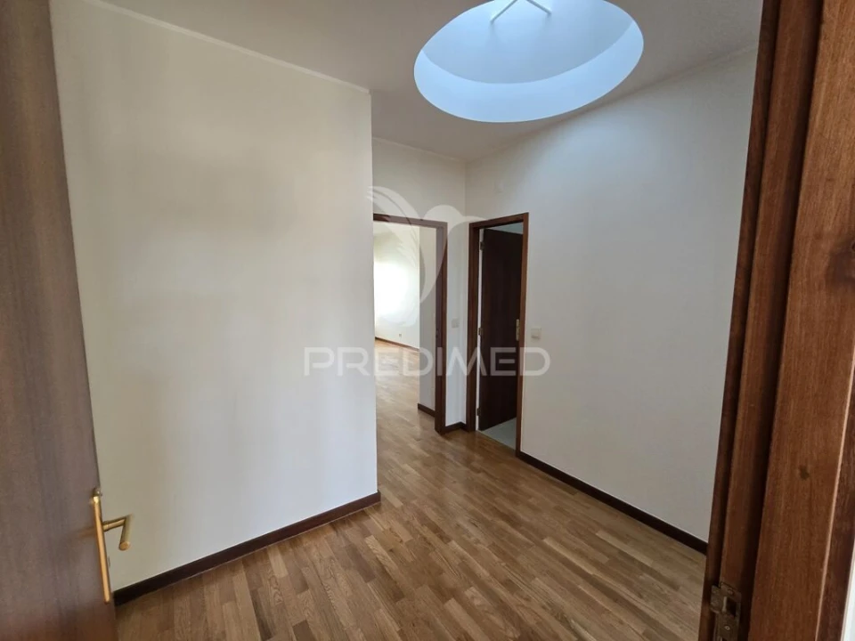 Apartamento T2 para Venda em Paranhos Foto 10
