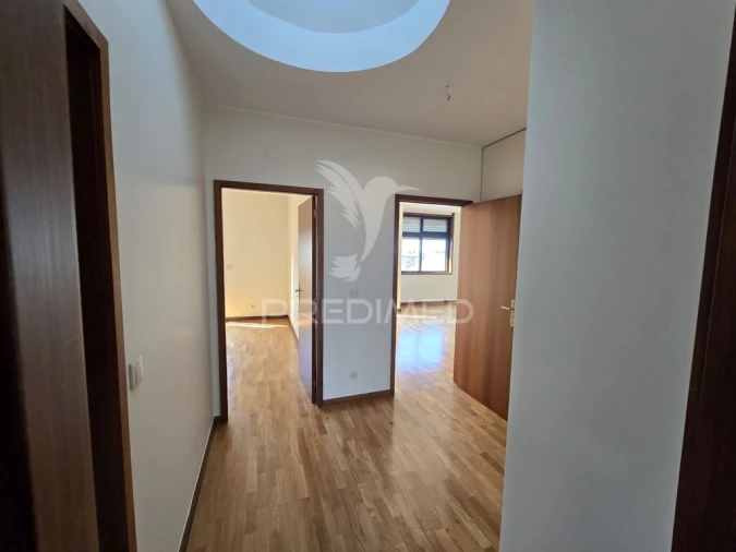 Apartamento T2 para Venda em Paranhos Foto 19