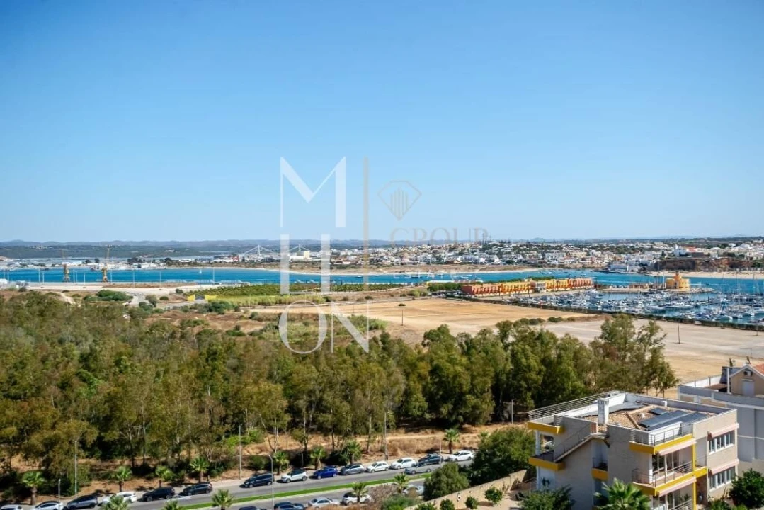 Apartamento T2 para Venda em Portimão Foto 3