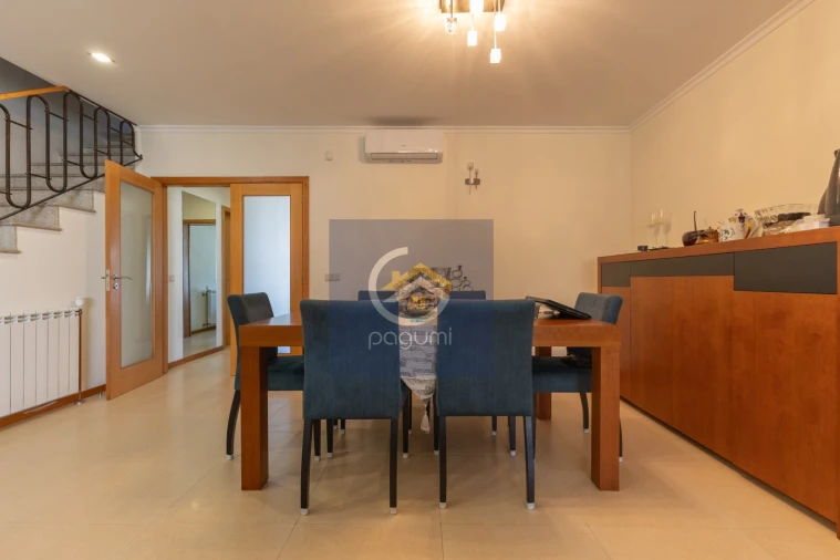 Moradia T3 para Venda em Astromil Foto 4