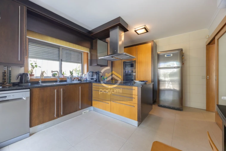 Moradia T3 para Venda em Astromil Foto 8