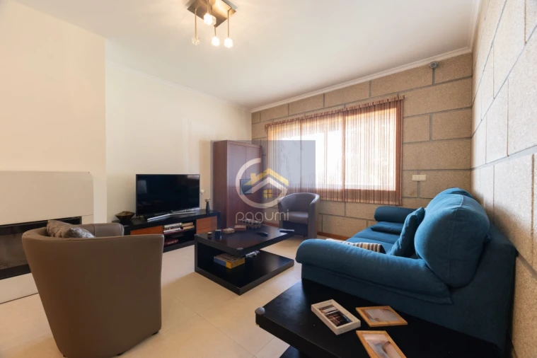 Moradia T3 para Venda em Astromil Foto 10