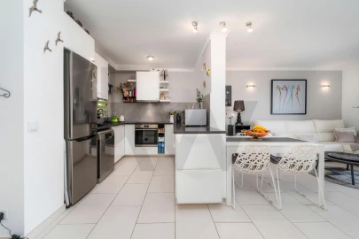 Apartamento T1 para Venda em Loule (São Clemente)