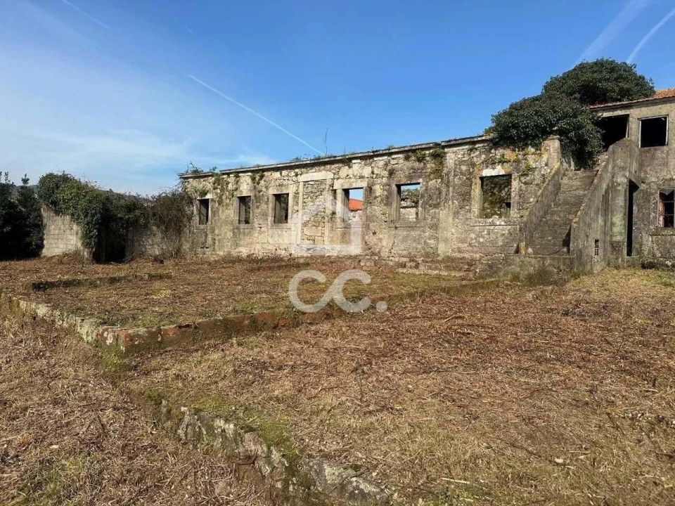 Moradia T6 para Venda em Santa Maria Maior e Monserrate e Meadela Foto 13