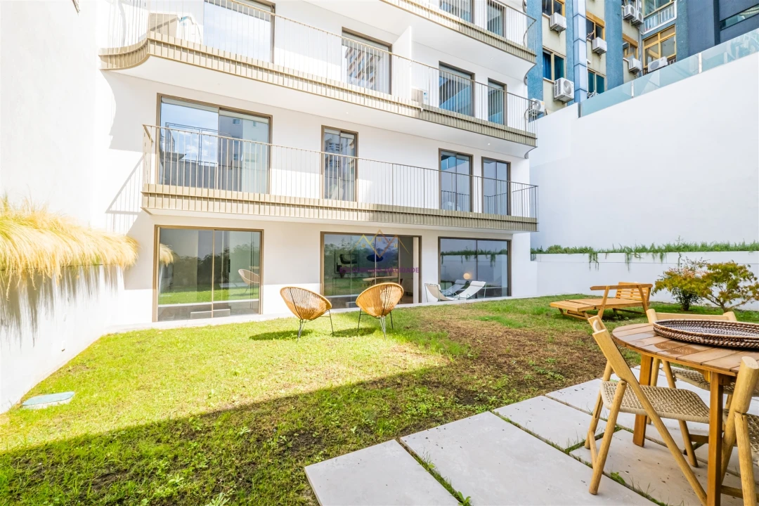 Apartamento T3 para Venda em Avenidas Novas Foto 1
