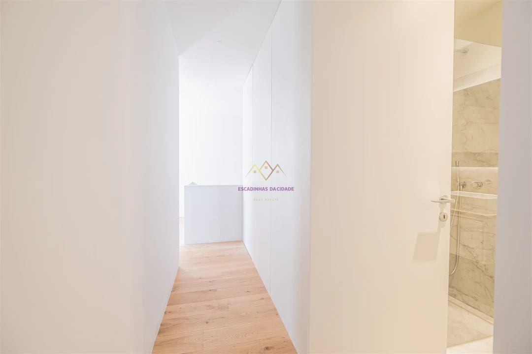 Apartamento T3 para Venda em Avenidas Novas Foto 54