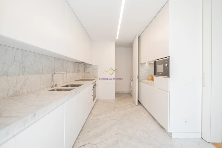 Apartamento T3 para Venda em Avenidas Novas Foto 15