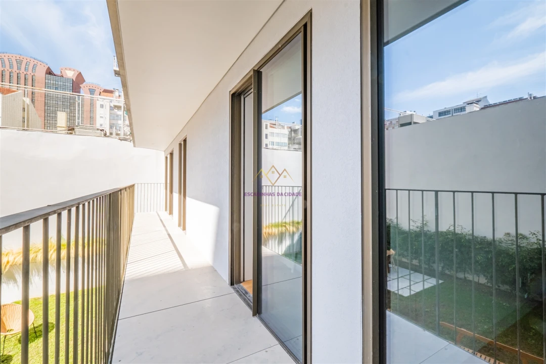 Apartamento T3 para Venda em Avenidas Novas Foto 49