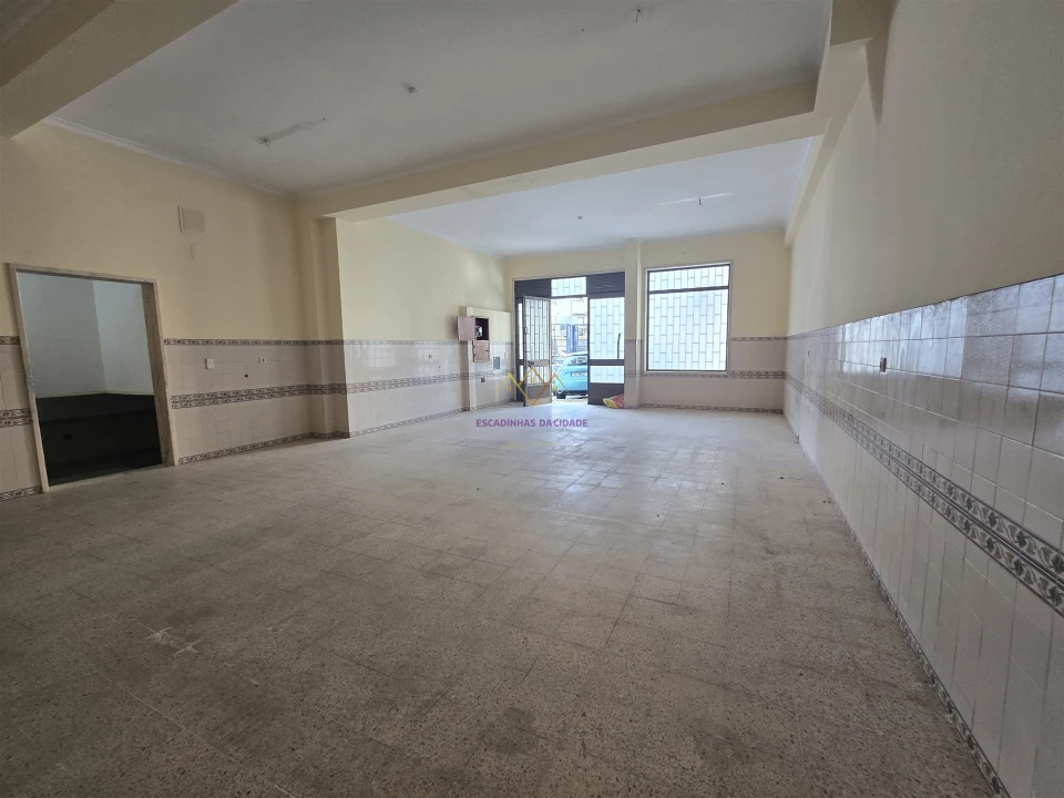 Loja para Venda em Águas Livres Foto 1