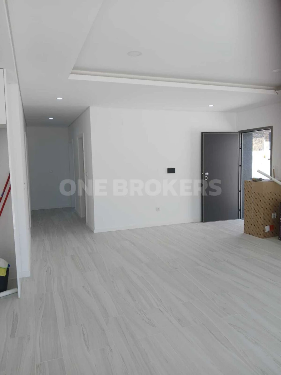 Moradia T4 para Venda em Fernao Ferro Foto 19