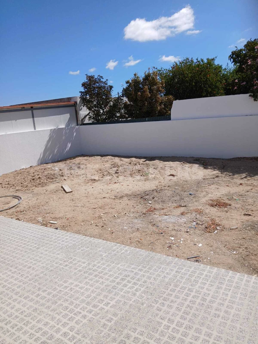 Moradia T4 para Venda em Fernao Ferro Foto 2