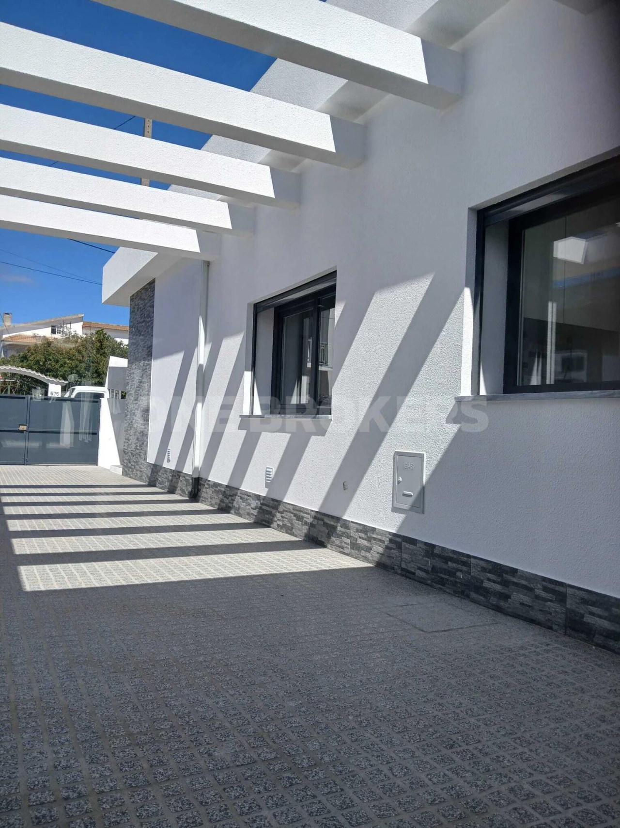 Moradia T4 para Venda em Fernao Ferro Foto 1