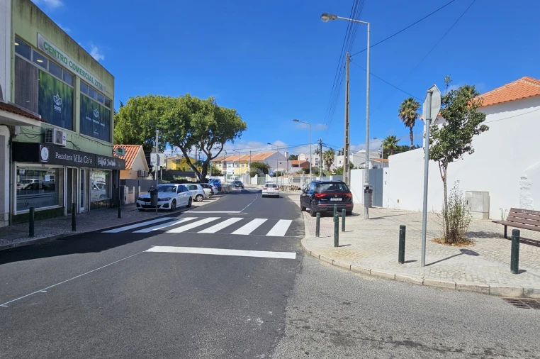 Prédio para Venda em São Domingos de Rana Foto 7