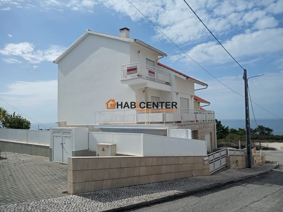 Moradia T3 para Venda em Nazare Foto 5