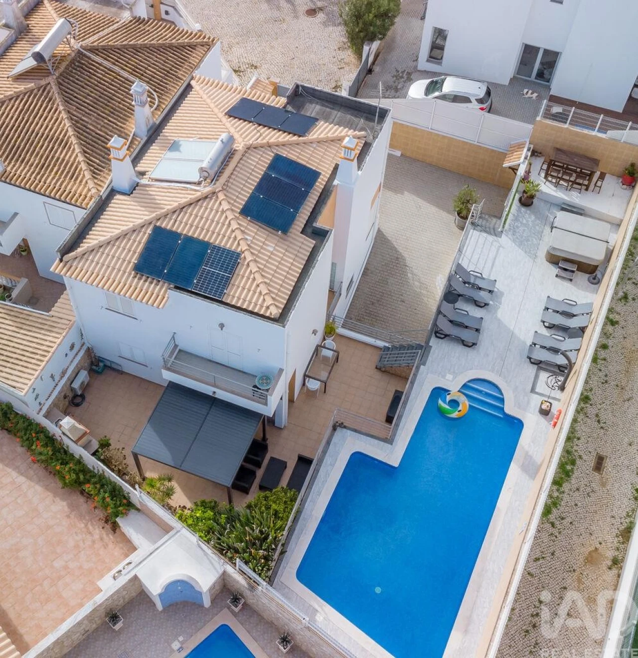 Moradia T3 para Venda em Albufeira e Olhos de Água Foto 1