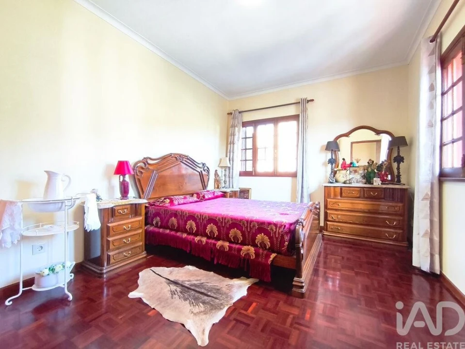 Moradia T4 para Venda em Vila Nova de Anha Foto 18