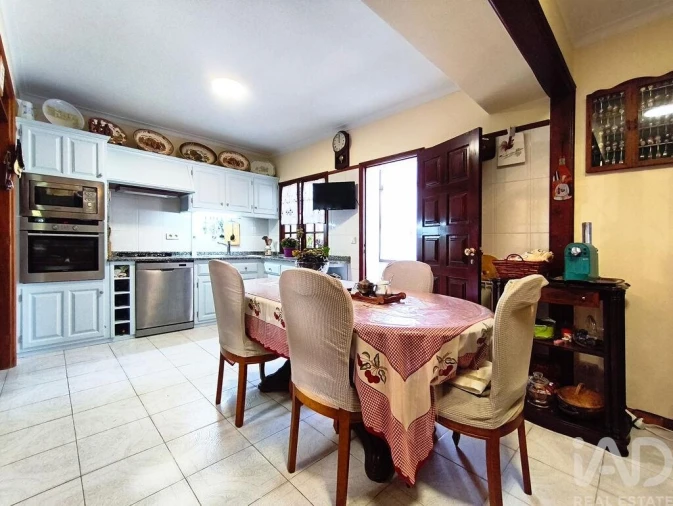 Moradia T4 para Venda em Vila Nova de Anha Foto 16
